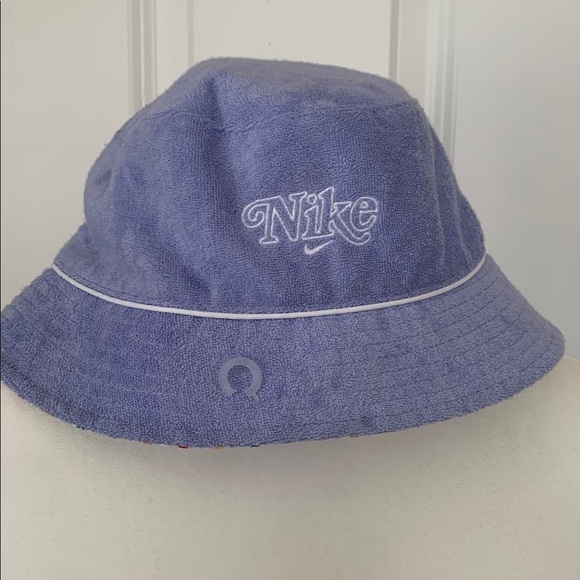 Kids Nike Terry Rainbow Stripe Reversible Sun Bucket Hat Child Youth Beach Vaca - Picture 1 of 7